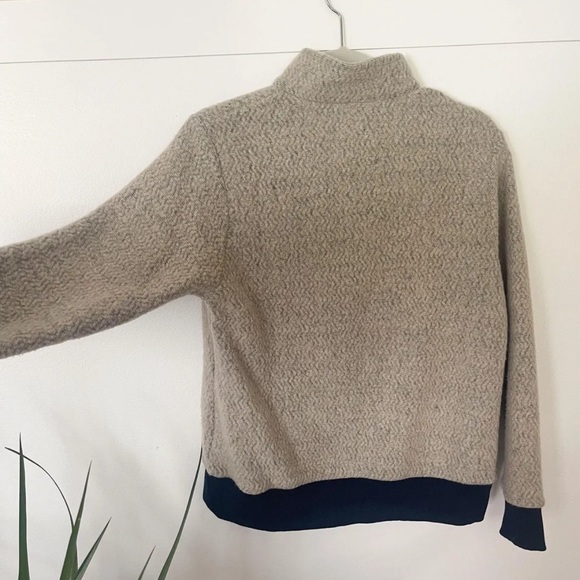 Polyester Woolyester Fleece Pullover - Picture 5 of 5